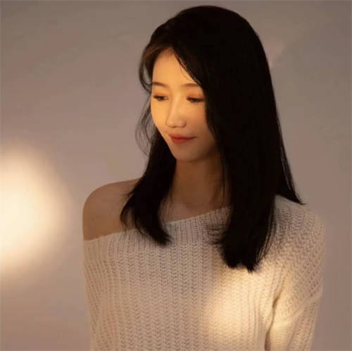 陌陌主播孜恩樂一獻唱古風歌曲，戲腔展示驚艷觀眾