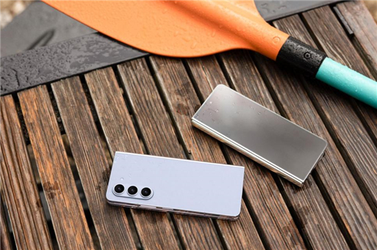 三星持續(xù)領(lǐng)跑折疊屏市場 Galaxy Z Fold5多項(xiàng)創(chuàng)新表現(xiàn)搶眼