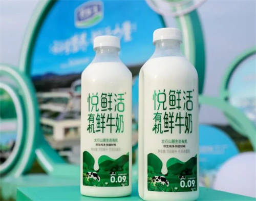 君樂寶悅鮮活鮮牛奶品質突出，蟬聯(lián)兩屆iSEE全球美味獎五星獎