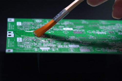 PCB三防漆的作用，從防護(hù)到性能提升