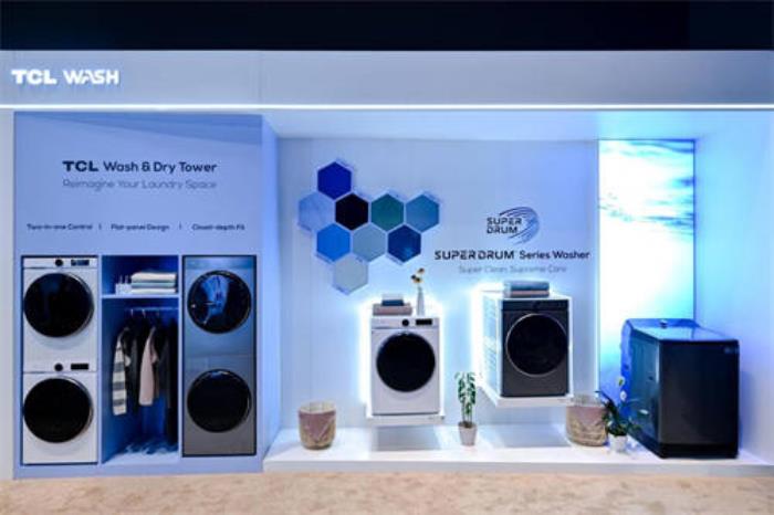 TCL實(shí)業(yè)CES 2025：屏顯科技引領(lǐng)，全品類(lèi)智能終端展現(xiàn)頂尖科技力