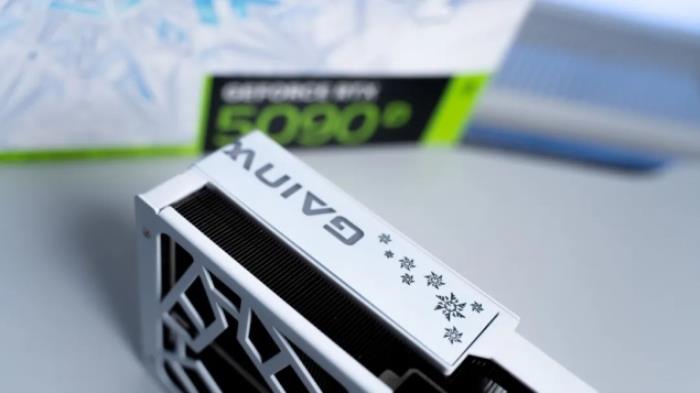 耕升 GeForce RTX 5090 D 解禁全新AI 兵器庫(kù)！DLSS 4開(kāi)啟狂暴性能模式！