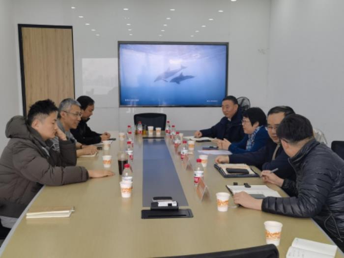 普陀區(qū)教育局黨委書記胡俊一行蒞臨再惠走訪交流