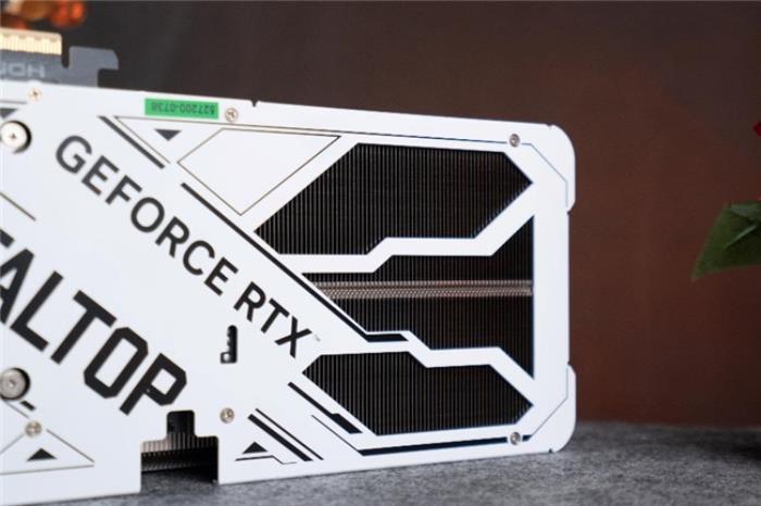 影馳 GeForce RTX 5070 Ti 金屬大師 OC評測：DLSS 4超強發(fā)揮