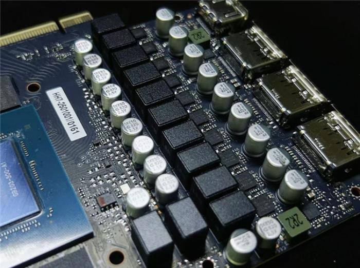 影馳 GeForce RTX 5070 Ti 金屬大師 OC評測：DLSS 4超強發(fā)揮