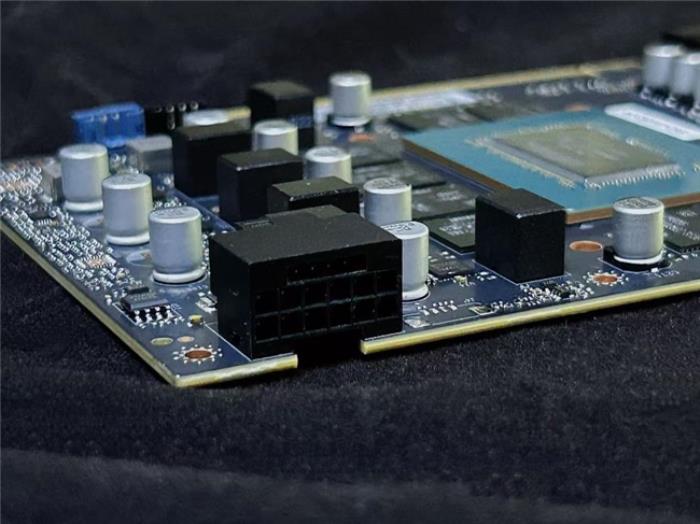 影馳 GeForce RTX 5070 Ti 金屬大師 OC評測：DLSS 4超強發(fā)揮