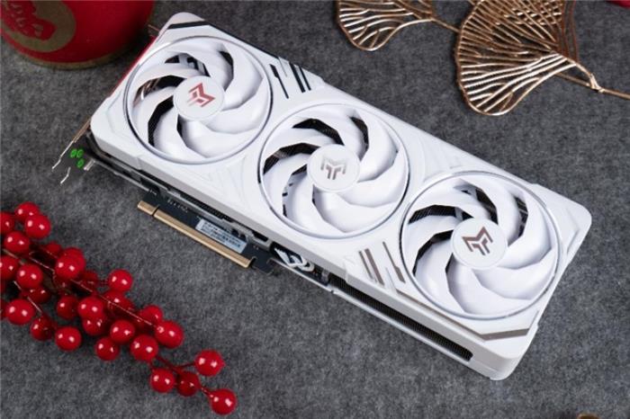 影馳 GeForce RTX 5070 Ti 金屬大師 OC評測：DLSS 4超強發(fā)揮