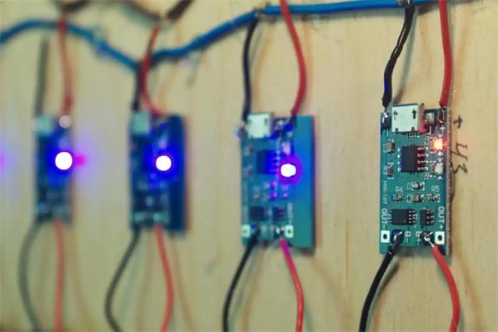 6層PCB選哪家？對比嘉立創(chuàng)、華秋、捷配、捷多邦的板材與性能