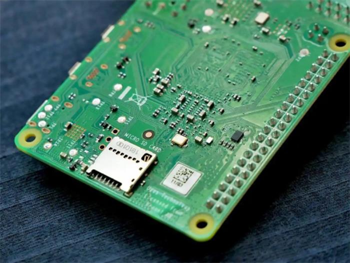6層PCB選哪家？對(duì)比嘉立創(chuàng)、華秋、捷配、捷多邦的板材選擇