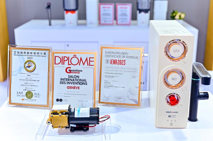 全球首秀AWE2025！安吉爾攜哪吒2代凈水器開啟“健康飲水定制化”時(shí)代