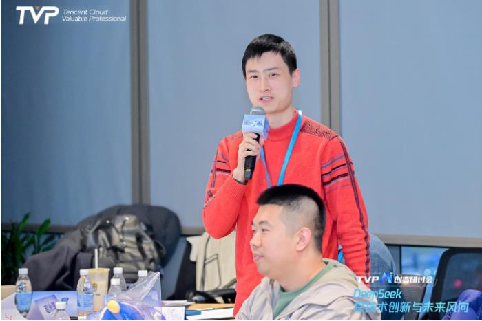 探秘 DeepSeek 落地進(jìn)展，騰訊云攜手業(yè)界專(zhuān)家共話(huà) AI 生產(chǎn)力