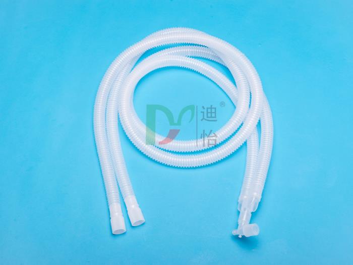 河南迪怡療護一次性使用麻醉呼吸管路，管體柔軟出氣通暢