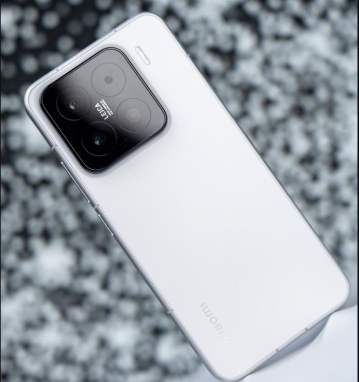 小米手機不甘示弱！小米15暴跌821元，驍龍8至尊版+5400mAh+IP68