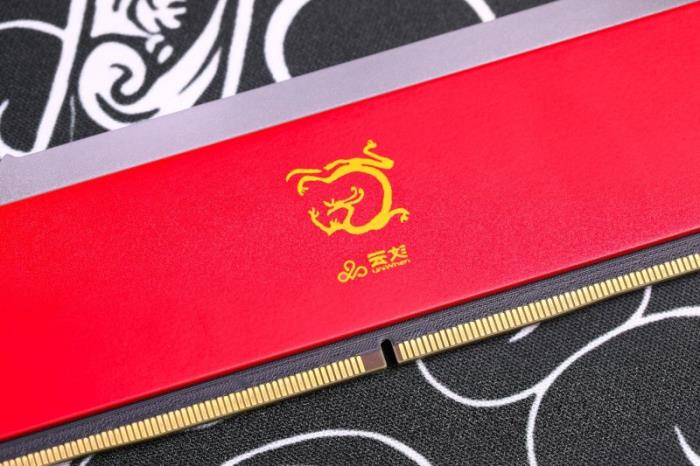 擁有一套國韻加持的內(nèi)存是什么體驗(yàn)，紫光國芯云彣「煌」系列內(nèi)存評(píng)測