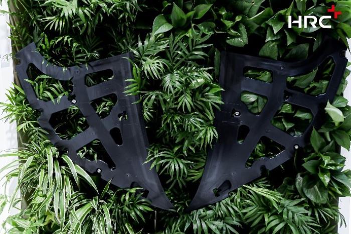 以材料點(diǎn)亮出行科技，HRC攜先進(jìn)復(fù)材產(chǎn)品矩陣耀動(dòng)2025上海車展