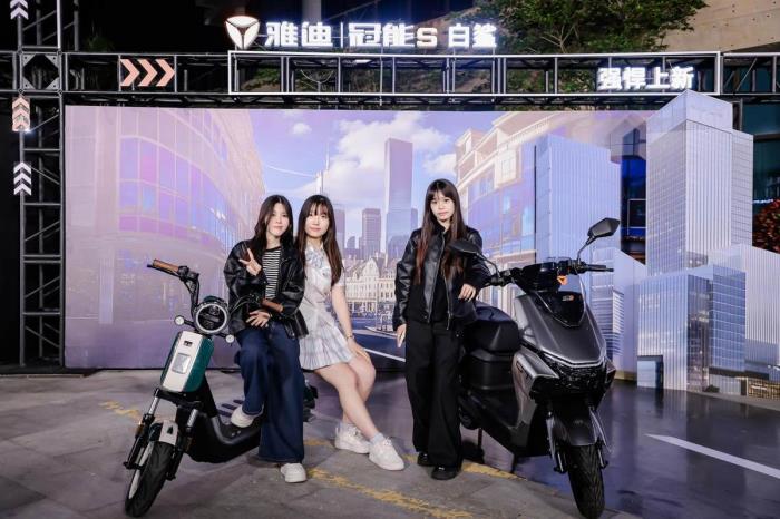 2000萬用戶的選擇！雅迪冠能以“三年真質(zhì)保+全場景續(xù)航”贏得信賴