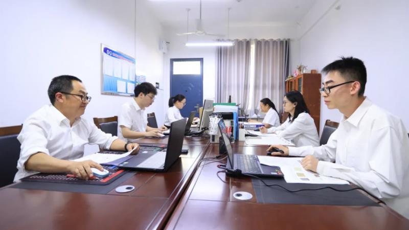 Plaso伯索助力縣域教育新樣本！全國首家【區(qū)縣級云端學(xué)校】落戶湖北五峰縣
