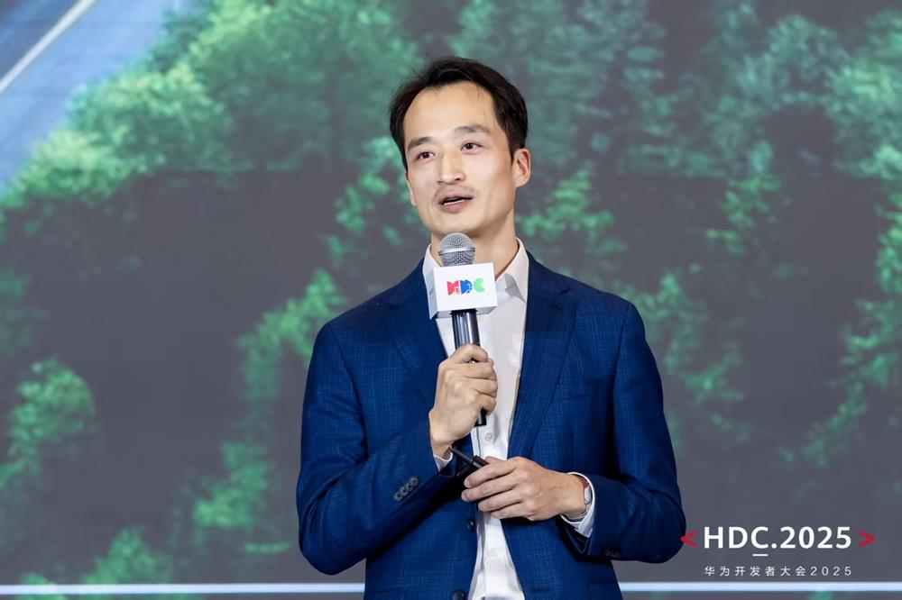 華為云肖霏：持續(xù)深耕，做智能時(shí)代更懂政企的云