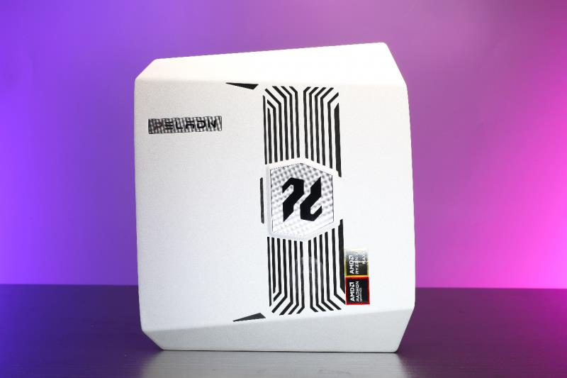 “跟上AI時代”？不，我就是時代！磐鐳YO1 AMD銳龍AI Max+395桌面AI超算中心