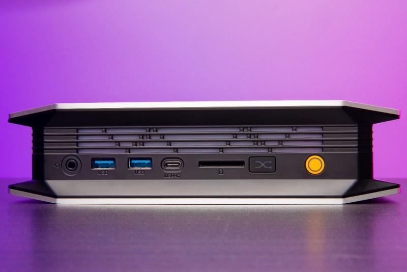“跟上AI時代”？不，我就是時代！磐鐳YO1 AMD銳龍AI Max+395桌面AI超算中心