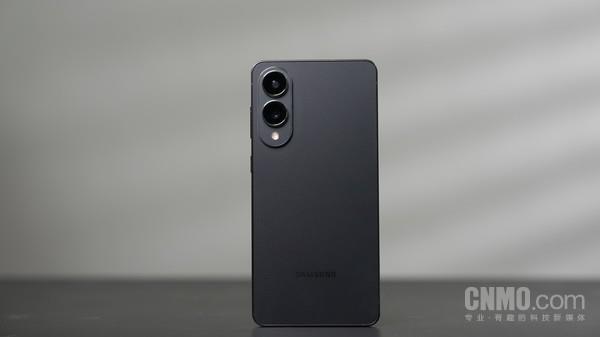 三星Galaxy S25 Edge：當(dāng)輕薄成為潮流