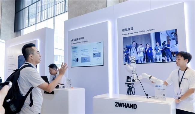 兆威機(jī)電全球首發(fā)新?代ZWHAND仿人靈巧手，持續(xù)加碼具身智能賽道