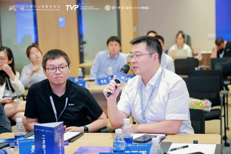 從具身智能到行業(yè)應(yīng)用，騰訊云攜業(yè)界專家共話AI新趨勢