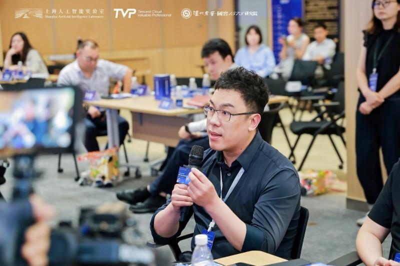 從具身智能到行業(yè)應(yīng)用，騰訊云攜業(yè)界專家共話AI新趨勢